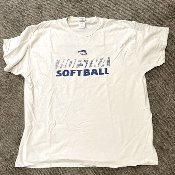 HOFSTRA Softball Men’s Tee Shirt - Picture 1 of 2